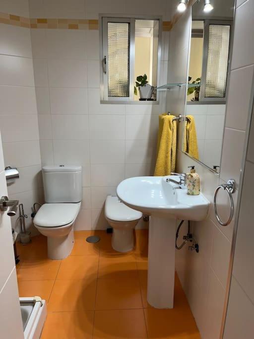סביליה Triana Family Suites מראה חיצוני תמונה